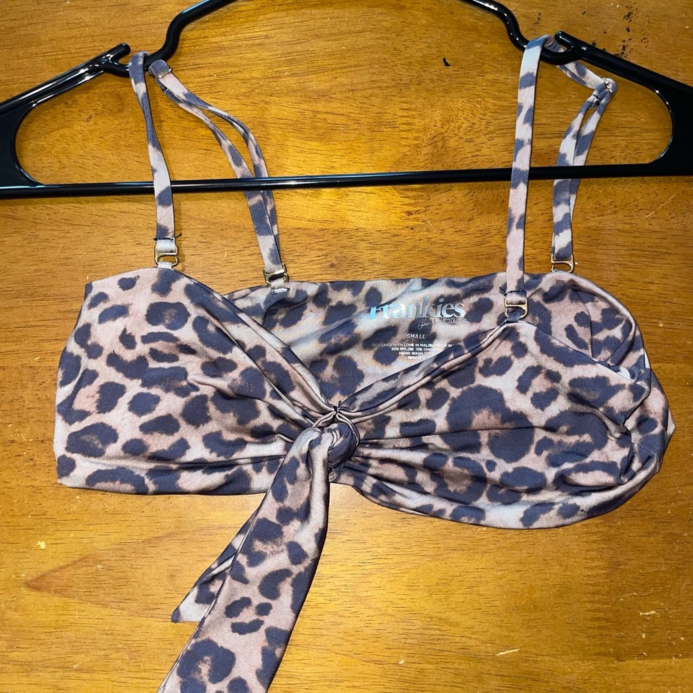 Frankie’s bikini top